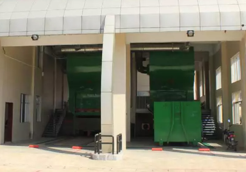 Spray disinfection and deodorization system of waste transfer station